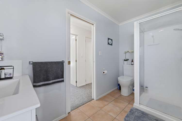 1/8 Cheyne Road (Cotswold Court) Pyes Pa_13
