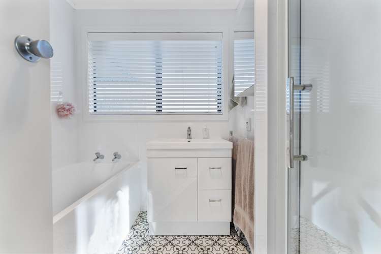 20 Bastia Avenue Bastia Hill_6