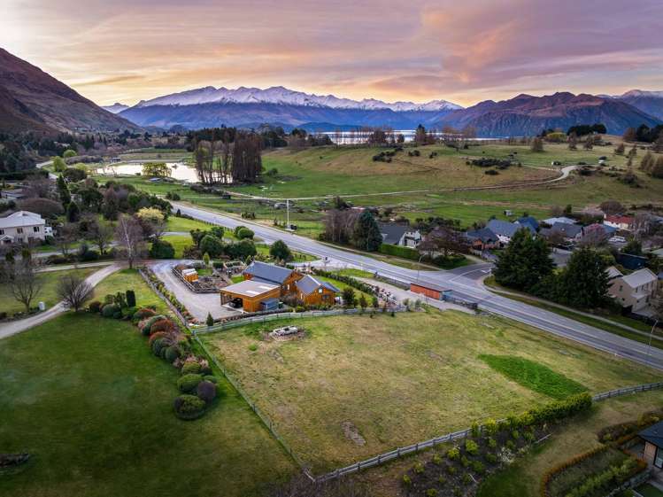 179 Wanaka-Mount Aspiring Road Wanaka_22