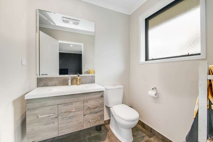 3 Saint Julia Court Helensville_13