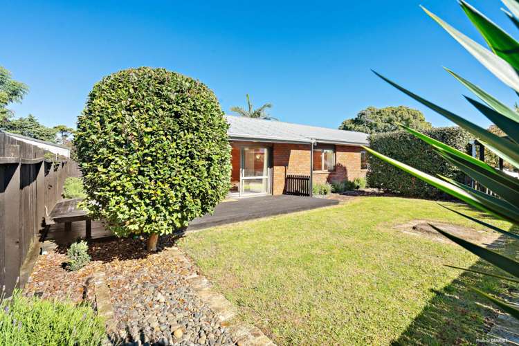 2/70 Carnoustie Drive Wattle Downs_8