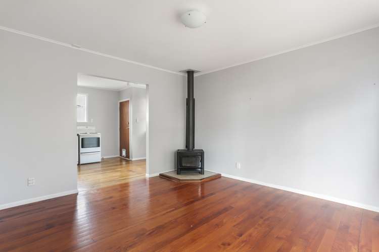 52 Awaroa Road Sunnyvale Waitakere City Houses for Sale One Roof