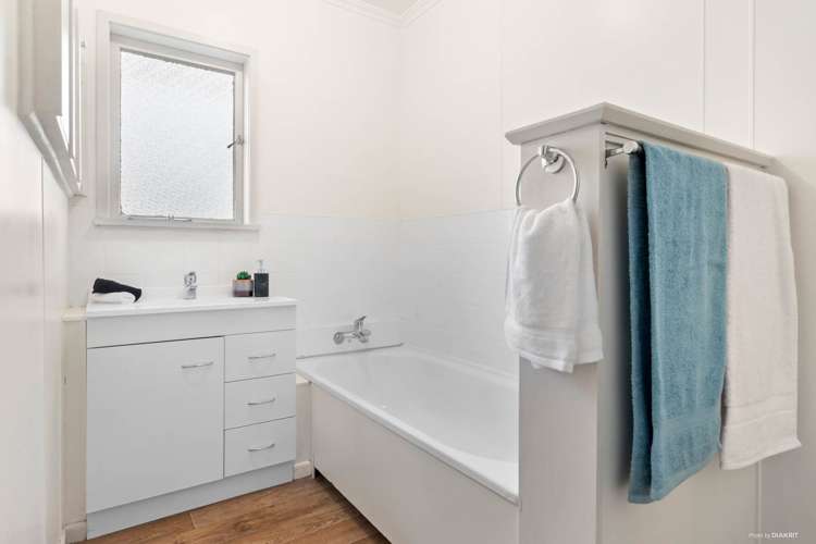 27 Laurelwood Avenue Pukekohe_15