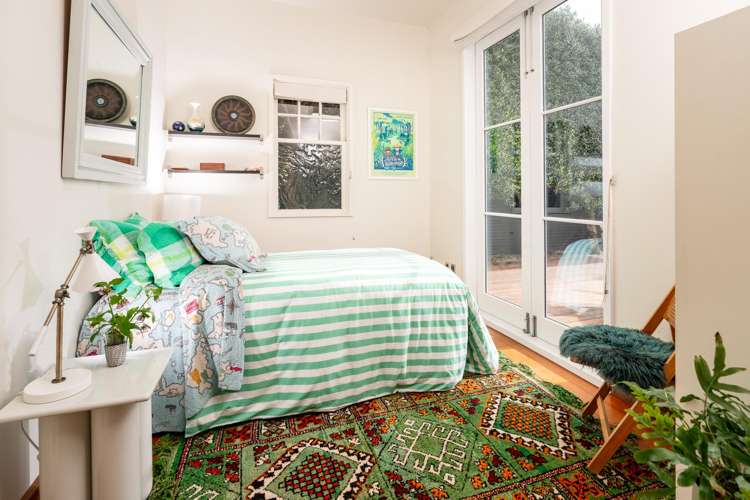 69 Marine Parade Seatoun_12