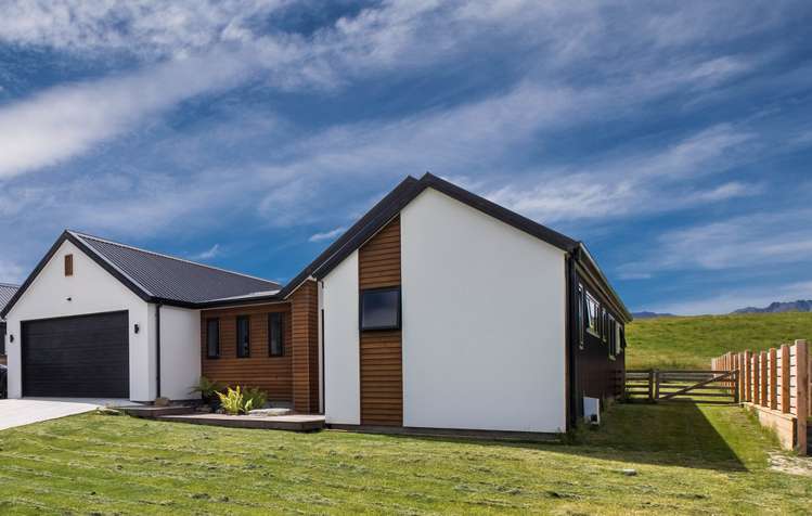 83 Infinity Drive Wanaka_15