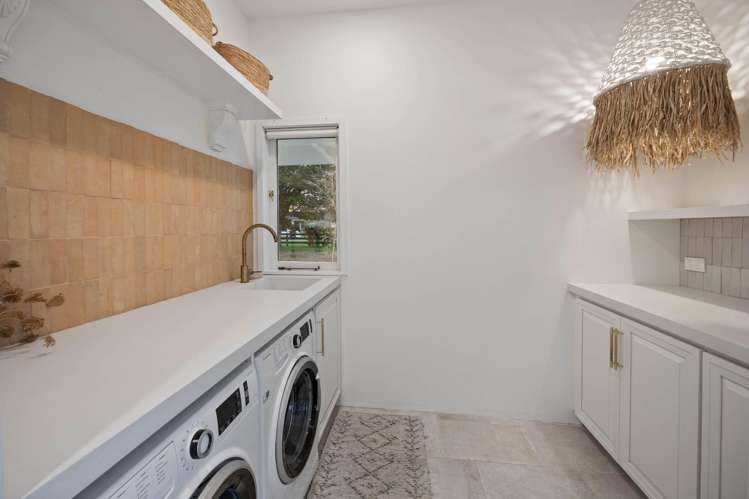 161 Monument Road Clevedon_13