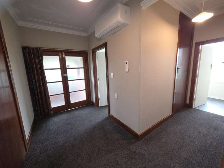 35 Factory Road Paretai_9