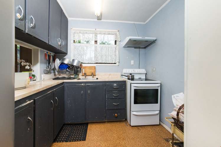 2/17 Chislehurst Street Henderson_8