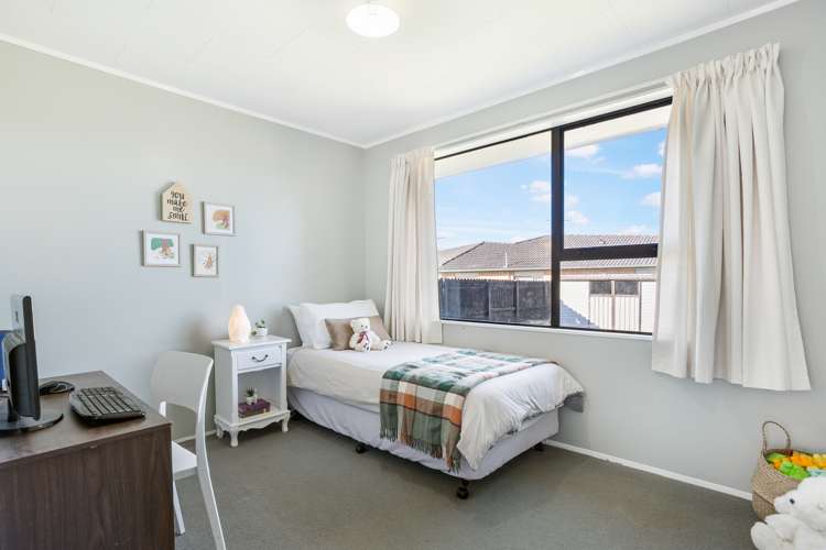 22 Compass Place Te Atatu Peninsula_11