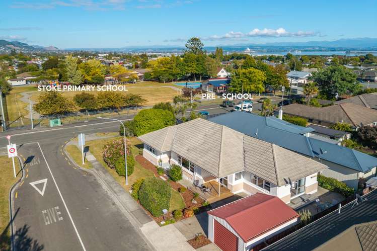 38 Willow Avenue Stoke_17