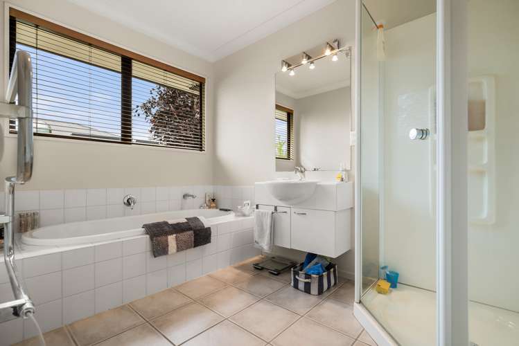 16 Becmead Drive Harewood_15