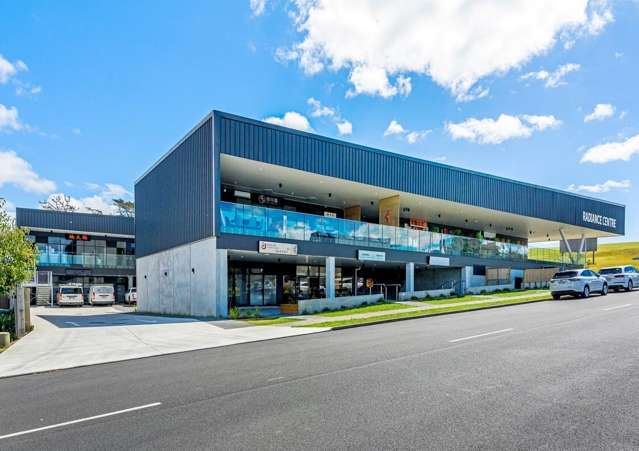 4/8 Oracle Drive Albany_4