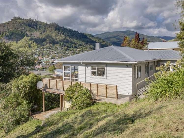 23 Jenner Road Toi Toi_0