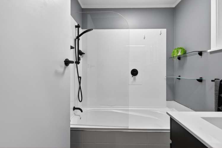 536 Stokes Valley Road Stokes Valley_19