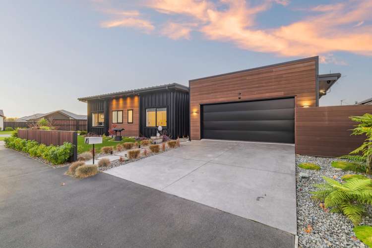 42 Selfe Crescent Burwood_33