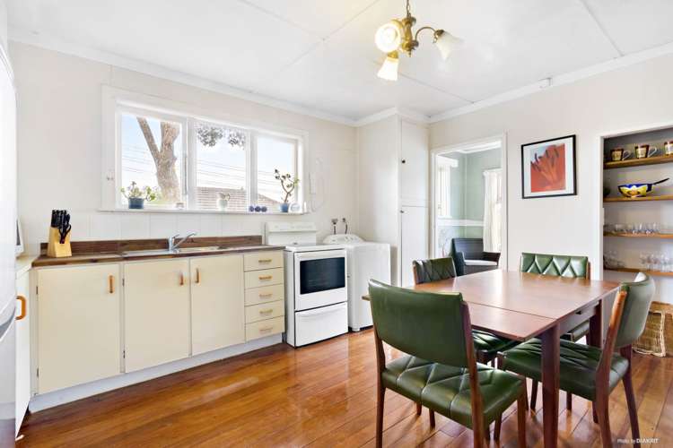 1/4 Ambler Avenue Glen Eden_5