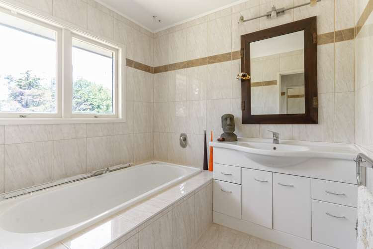 97 Mill Road Totara Park_10