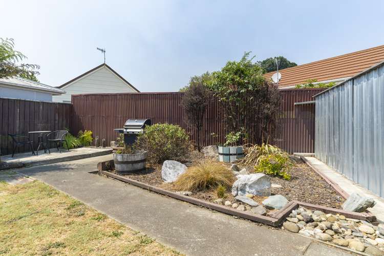 7 Cornwall Place Stoke_2