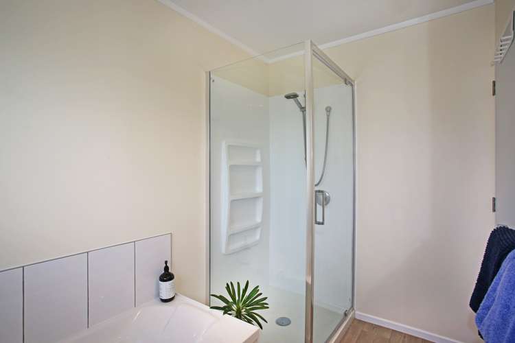 103a Kitchener Road Waiuku_17