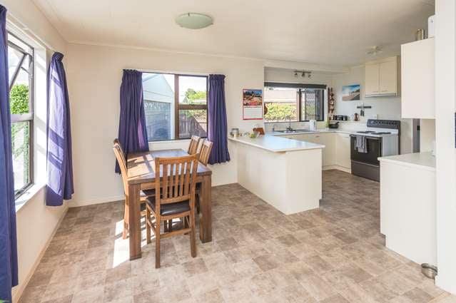 22 Lindsey Crescent Springvale_1