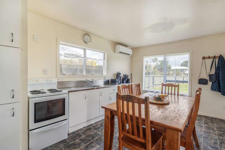43 Flanshaw Road Te Atatu South_3