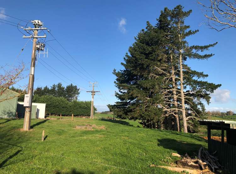 23 Ngutunui Road Puketotara_17