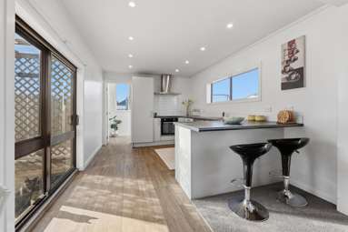 3 Churchill Street_2