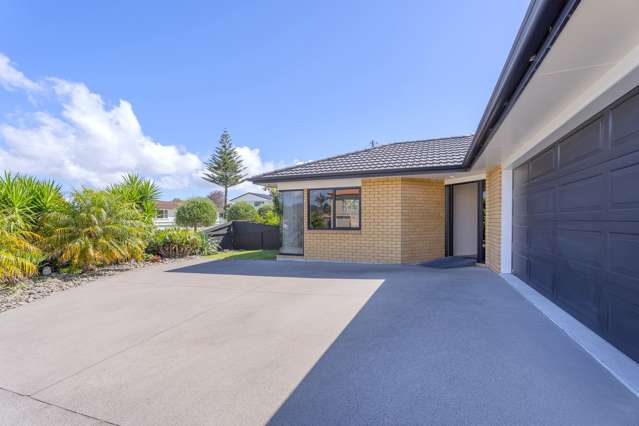 1 Cobham Lane Whitianga_3