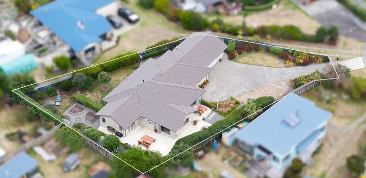11 Byron Brown Place Otaki Beach_24