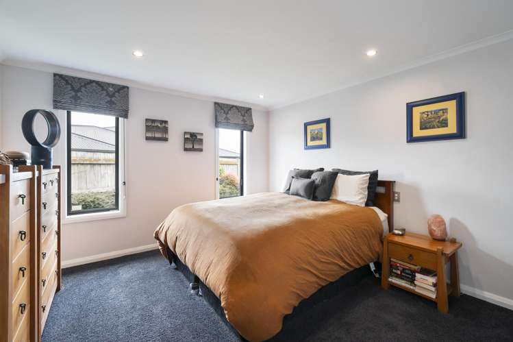 9 Saint Heliers Grove Fitzherbert_26