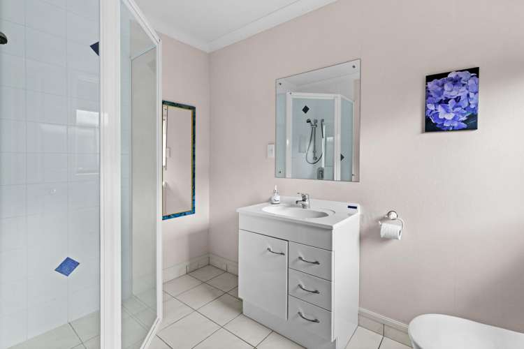 2 Washington Place Havelock North_6