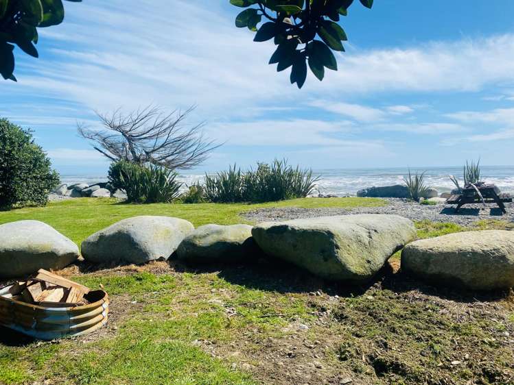 11 Main Road Ngakawau_1