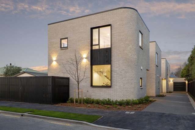 1/18 Cornwall Street St Albans_1