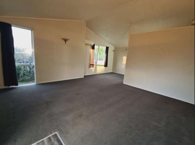 15 Dalwood Grove Highbury_4