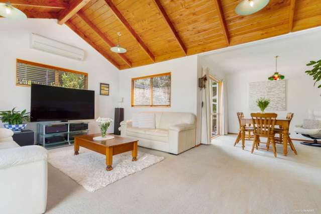 2/131 Matipo Road Te Atatu Peninsula_1