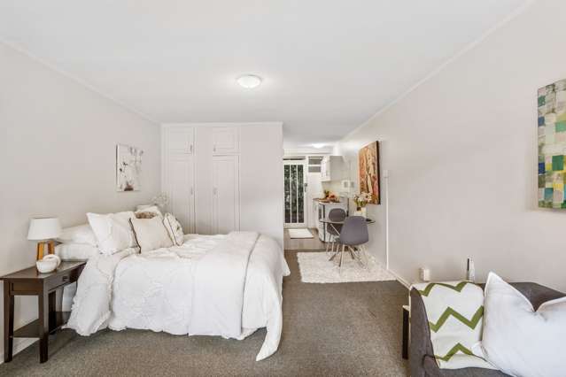 1/20a Charlton Avenue Mount Eden_2