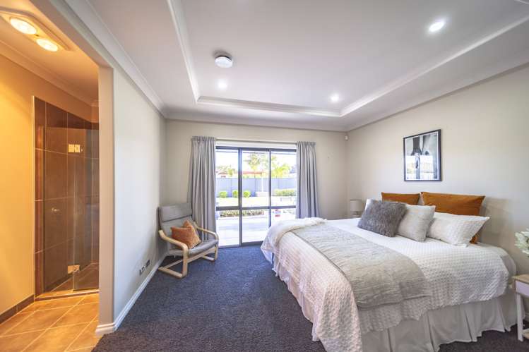 5 Portland Place Poraiti_8
