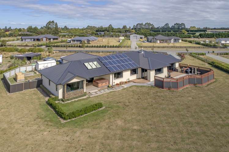 24 Landsborough Drive Darfield_18