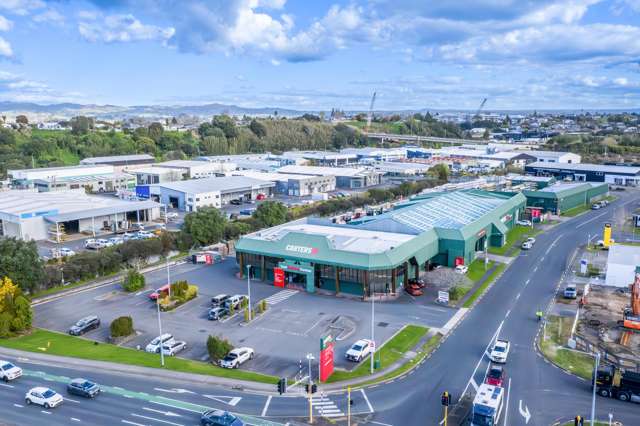 Long term lease to Carters