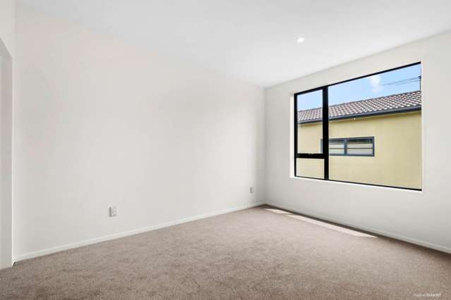 7 Totara Haeata Lane Flat Bush_4