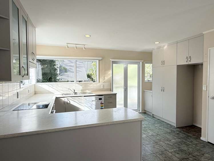 2/67 Stredwick Drive Torbay_4