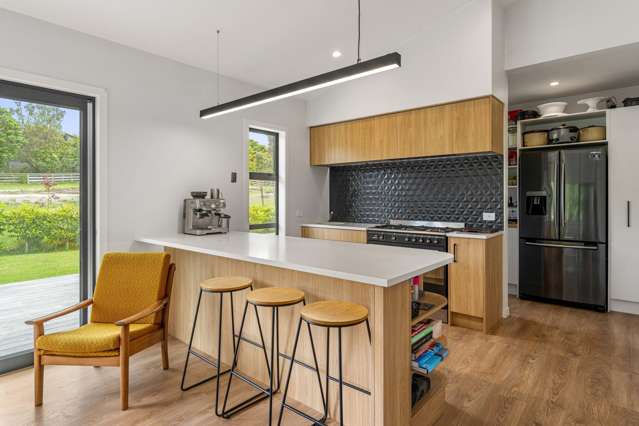 231 Mapara Road Acacia Bay_2