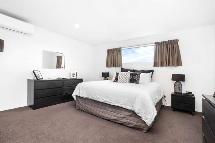 17 Philippe Avenue Yaldhurst_6