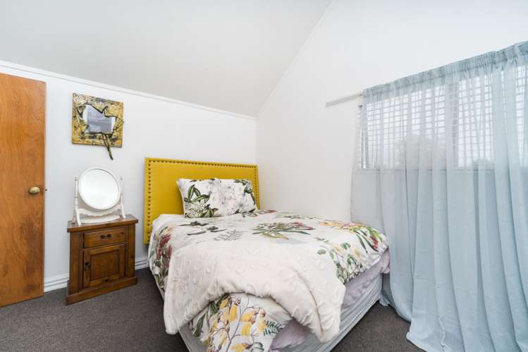 19 Dahlia Street Palmerston North_7