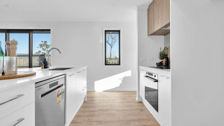 2 Edgar Way Rolleston_11