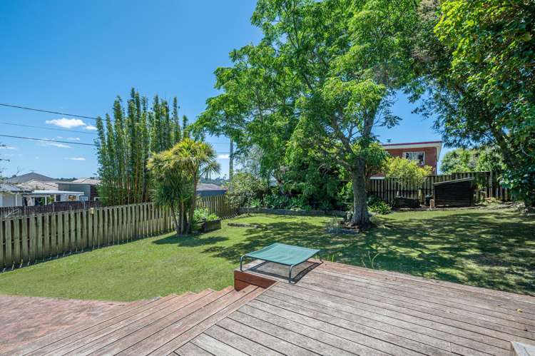 279 Glengarry Road Glen Eden_8
