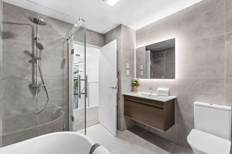 5A Janine Place Bucklands Beach_25