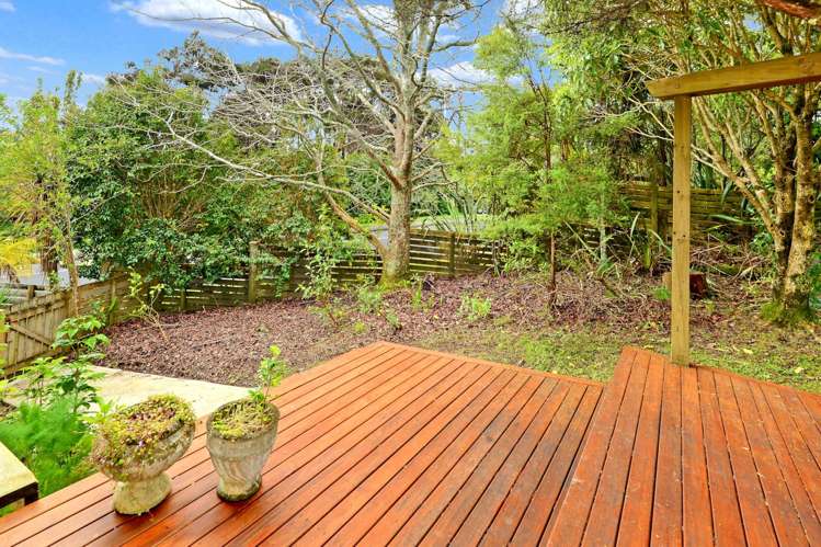 2 Onedin Place Titirangi_20