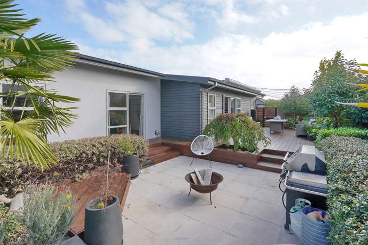 9 Sunline Avenue Lincoln_13