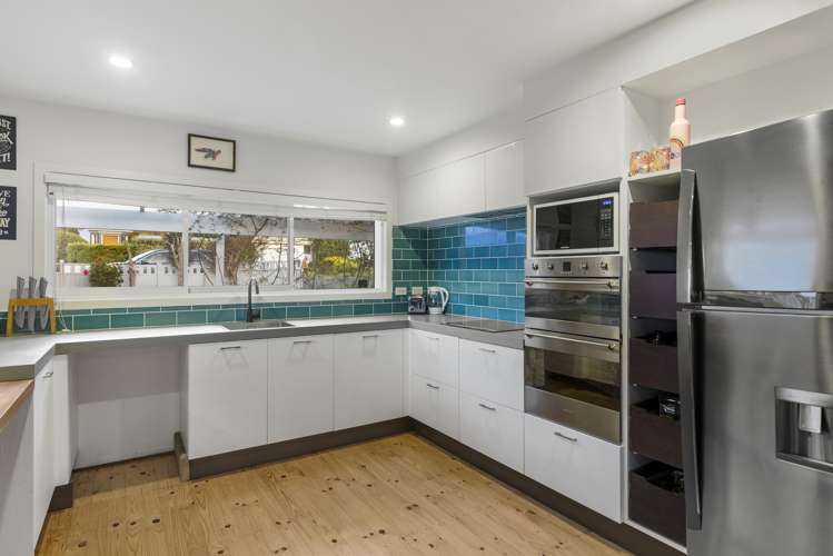 1/10 Cresta Avenue Beach Haven_3
